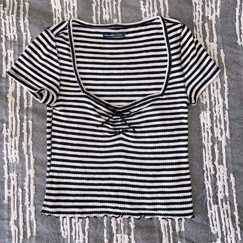 A&F stripped baby tee Size medium